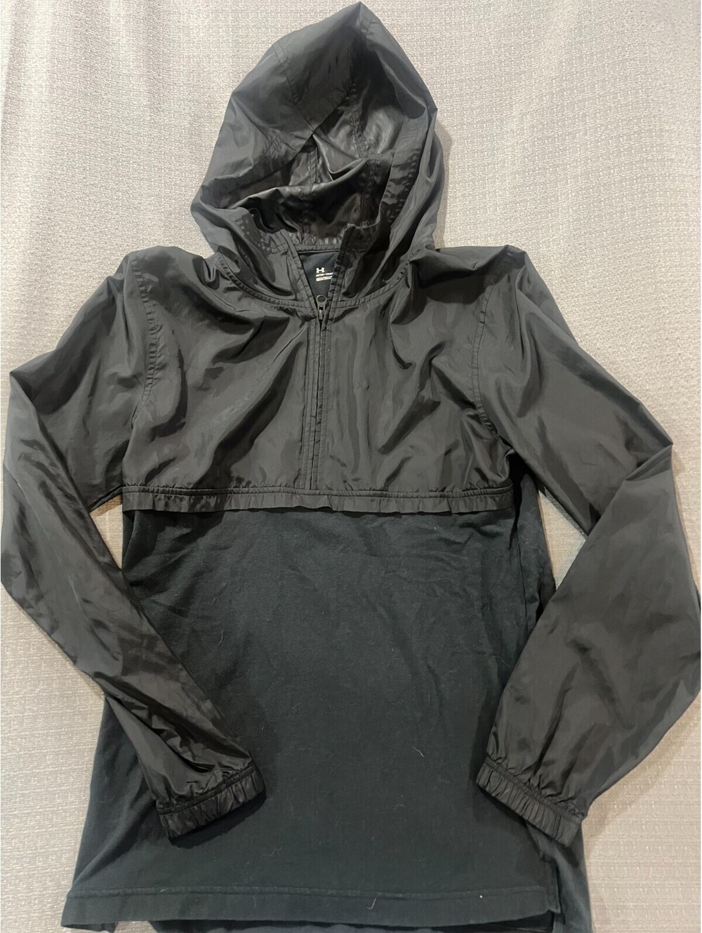 Under Armour Adult Small Black Fitted Hooded Half Zip Performance Pullover